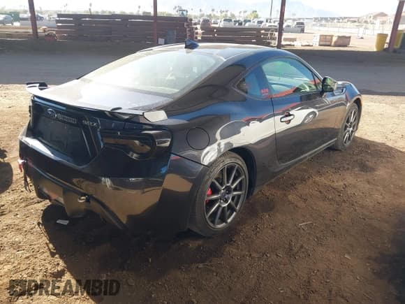 ✅ 2019 Subaru BRZ Limited • VIN: JF1ZCAC15K9600994 • Lot: 43646362. Listed on IAAI with 24,996 mi. Free auction sales archive from the USA and detailed vehicle history report at DreamBid. Image 4.