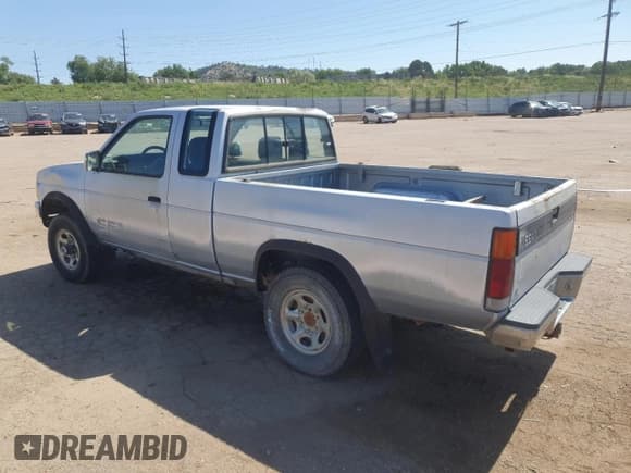 ✅ 1992 Nissan Frontier SE • VIN: 1N6HD16Y8NC358458 • Лот: 62064905. Опубликован ранее на Copart с пробегом 226 678 миль. Бесплатный доступ к архиву аукционных продаж из США и подробный отчёт об истории автомобиля на DreamBid. Изображение 2.