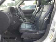 ✅ 2015 Jeep Patriot Latitude • VIN: 1C4NJPFA5FD430362 • Lot: 68039365. Wystawiony na Copart z przebiegiem 111 113 mil. Bezpłatny archiwum sprzedaży aukcyjnych z USA i szczegółowy raport historii pojazdu na DreamBid. Zdjęcie 7.