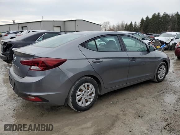 ✅ 2019 Hyundai Elantra SE • VIN: 5NPD74LF2KH461663 • Lot: 47359335. Listed on Copart with 45,914 mi. Free auction sales archive from the USA and detailed vehicle history report at DreamBid. Image 3.