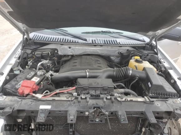 ✅ 2016 Ford Expedition Max XLT • VIN: 1FMJK1JT7GEF46221 • Lot: 50777465. Listed on Copart with 129,610 mi. Free auction sales archive from the USA and detailed vehicle history report at DreamBid. Image 12.