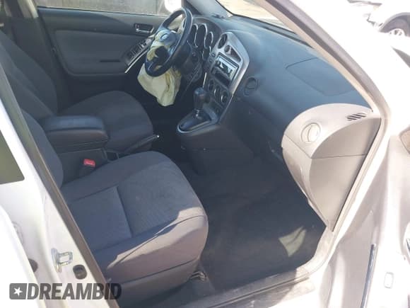 ✅ 2006 Toyota Matrix STD • VIN: 2T1LR32E46C559370 • Lot: 42460017. Listed on IAAI with 138,572 mi. Free auction sales archive from the USA and detailed vehicle history report at DreamBid. Image 5.