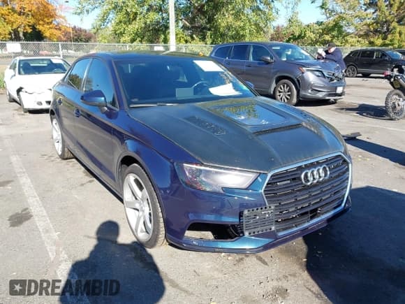 ✅ 2018 Audi A3 Premium • VIN: WAUB8GFF9J1045193 • Лот: 43450340. Опубликован ранее на IAAI с пробегом 89 314 миль. Бесплатный доступ к архиву аукционных продаж из США и подробный отчёт об истории автомобиля на DreamBid. Изображение 1.