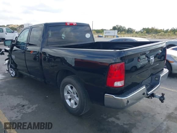 ✅ 2019 Ram 1500 Tradesman • VIN: 1C6RR6FG5KS629031 • Lot: 43515695. Wystawiony na IAAI z przebiegiem 124 692 mil. Bezpłatny archiwum sprzedaży aukcyjnych z USA i szczegółowy raport historii pojazdu na DreamBid. Zdjęcie 3.