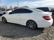 ✅ 2014 Mercedes-Benz C 250 • VIN: WDDGJ4HBXEG297100 • Lot: 85820664. Wystawiony na Copart z przebiegiem 146 605 mil. Bezpłatny archiwum sprzedaży aukcyjnych z USA i szczegółowy raport historii pojazdu na DreamBid. Zdjęcie 2.
