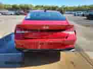 2021 Hyundai Elantra SEL z VIN KMHLM4AGXMU072404, wystawiony jako Copart lot #84818485 z przebiegiem 38 815 mil mil oraz Szkoda całkowita • Salvage title. Historia ofert i sprzedaży dostępna na DreamBid. Obrazek 6.