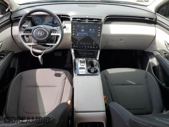 ✅ 2022 Hyundai Tucson SEL Convenience • VIN: KM8JFCA16NU073543 • Lot: 68562024. Wystawiony na Copart z przebiegiem 15 211 mil. Bezpłatny archiwum sprzedaży aukcyjnych z USA i szczegółowy raport historii pojazdu na DreamBid. Zdjęcie 8.