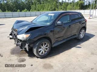 2015 Mitsubishi Outlander ES с VIN 4A4AP3AW7FE041721, выставлен на аукционе Copart как лот 80545725 с пробегом 266 294 миль миль и Списание • Salvage title. История ставок и продаж доступна на DreamBid. Изображение 1.