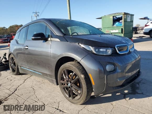 ✅ 2017 BMW i3 • VIN: WBY1Z6C39HV950079 • Lot: 91040495. Listed on Copart with Not provided. Free auction sales archive from the USA and detailed vehicle history report at DreamBid. Image 4.