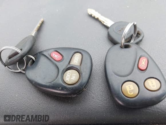 ✅ 2003 GMC Sierra 1500 SLE • VIN: 1GTEK19T43E302160 • Lot: 43584301. Wystawiony na IAAI z przebiegiem 117 005 mil. Bezpłatny archiwum sprzedaży aukcyjnych z USA i szczegółowy raport historii pojazdu na DreamBid. Zdjęcie 11.