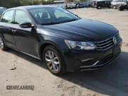 ✅ 2018 Volkswagen Passat S • VIN: 1VWAA7A39JC008372 • Lot: 81704105. Wystawiony na Copart z przebiegiem 98 822 mil. Bezpłatny archiwum sprzedaży aukcyjnych z USA i szczegółowy raport historii pojazdu na DreamBid. Zdjęcie 13.