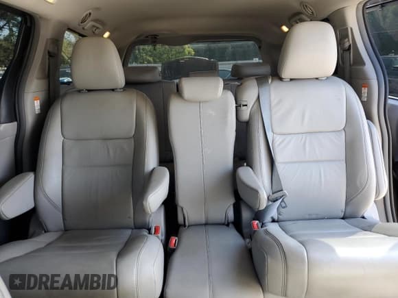 ✅ 2016 Toyota Sienna XLE Premium • VIN: 5TDYK3DC3GS716675 • Lot: 81613495. Listed on Copart with 158,796 mi. Free auction sales archive from the USA and detailed vehicle history report at DreamBid. Image 10.