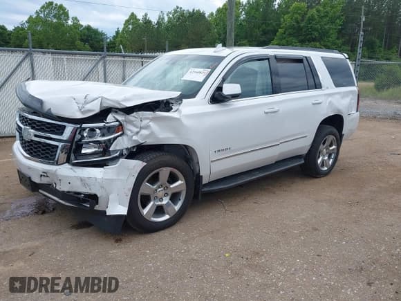✅ 2020 Chevrolet Tahoe LT • VIN: 1GNSCBKC4LR181887 • Lot: 42160821. Wystawiony na IAAI z przebiegiem 106 757 mil. Bezpłatny archiwum sprzedaży aukcyjnych z USA i szczegółowy raport historii pojazdu na DreamBid. Zdjęcie 20.