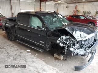 ✅ 2017 Chevrolet Silverado 1500 High Country • VIN: 3GCUKTECXHG409985 • Лот: 43304925. Опубликован ранее на IAAI с пробегом 179 299 миль. Бесплатный доступ к архиву аукционных продаж из США и подробный отчёт об истории автомобиля на DreamBid. Изображение 1.