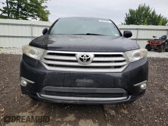 ✅ 2012 Toyota Highlander SE • VIN: 5TDBK3EH9CS125308 • Lot: 69523965. Listed on Copart with 163,190 mi. Free auction sales archive from the USA and detailed vehicle history report at DreamBid. Image 5.