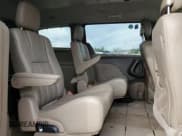 ✅ 2016 Chrysler Town & Country Touring • VIN: 2C4RC1BG4GR253630 • Lot: 90357595. Wystawiony na Copart z przebiegiem 183 531 mil. Bezpłatny archiwum sprzedaży aukcyjnych z USA i szczegółowy raport historii pojazdu na DreamBid. Zdjęcie 11.