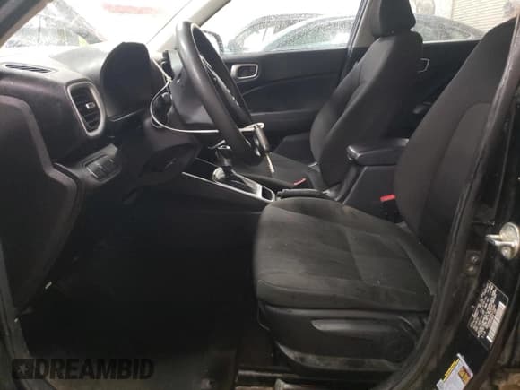 ✅ 2023 Hyundai Venue SE • VIN: KMHRB8A38PU216993 • Lot: 84414724. Listed on Copart with 224,975 mi. Free auction sales archive from the USA and detailed vehicle history report at DreamBid. Image 7.