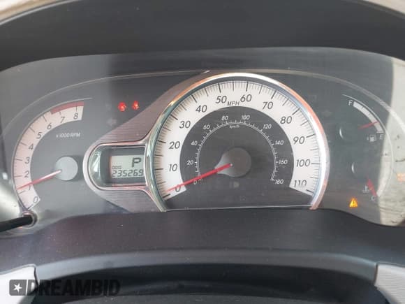 ✅ 2014 Toyota Sienna SE • VIN: 5TDXK3DC8ES443113 • Lot: 42735795. Wystawiony na IAAI z przebiegiem 235 269 mil. Bezpłatny archiwum sprzedaży aukcyjnych z USA i szczegółowy raport historii pojazdu na DreamBid. Zdjęcie 7.