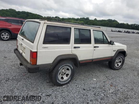 ✅ 1996 Jeep Cherokee Sport • VIN: 1J4FJ68S3TL103684 • Lot: 63466265. Wystawiony na Copart z przebiegiem 163 715 mil. Bezpłatny archiwum sprzedaży aukcyjnych z USA i szczegółowy raport historii pojazdu na DreamBid. Zdjęcie 3.