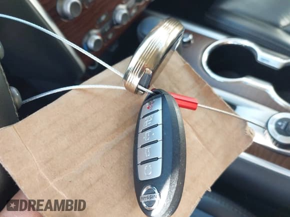 ✅ 2018 Nissan Pathfinder SL • VIN: 5N1DR2MM1JC670197 • Lot: 43409571. Listed on IAAI with 101,067 mi. Free auction sales archive from the USA and detailed vehicle history report at DreamBid. Image 11.