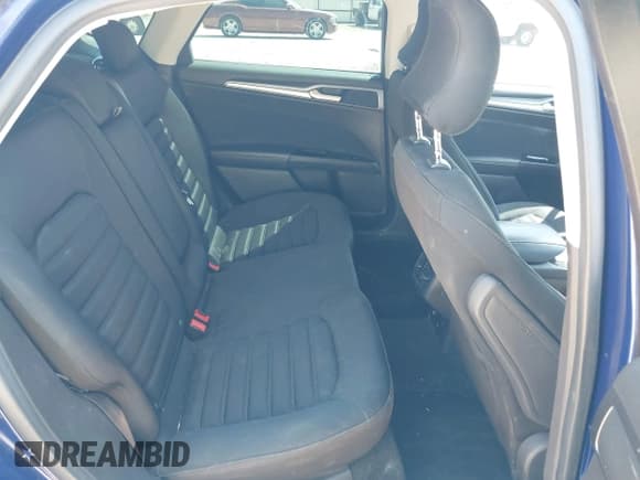 ✅ 2016 Ford Fusion SE Hybrid • VIN: 3FA6P0LU0GR368697 • Lot: 42928069. Wystawiony na IAAI z przebiegiem 109 007 mil. Bezpłatny archiwum sprzedaży aukcyjnych z USA i szczegółowy raport historii pojazdu na DreamBid. Zdjęcie 8.