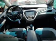 ✅ 2017 Chevrolet Bolt EV LT • VIN: 1G1FW6S04H4129297 • Lot: 58621624. Wystawiony na Copart z przebiegiem 45 775 mil. Bezpłatny archiwum sprzedaży aukcyjnych z USA i szczegółowy raport historii pojazdu na DreamBid. Zdjęcie 8.