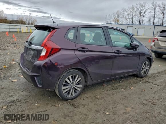 ✅ 2015 Honda Fit EX-L • VIN: 3HGGK5H85FM746709 • Lot: 93472115. Listed on Copart with 66,266 mi. Free auction sales archive from the USA and detailed vehicle history report at DreamBid. Image 3.