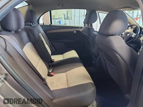 2012 Chevrolet Malibu 1LS с VIN 1G1ZB5E01CF267083, выставлен на аукционе Copart как лот 82617705 с пробегом 130 725 миль миль и На запчасти • Non repairable. История ставок и продаж доступна на DreamBid. Изображение 10.