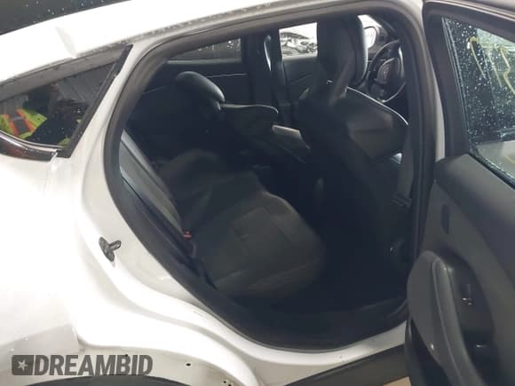 ✅ 2022 Ford Mustang Mach-E GT • VIN: 3FMTK4SX4NMA01239 • Lot: 43441377. Wystawiony na IAAI z przebiegiem 30 264 mil. Bezpłatny archiwum sprzedaży aukcyjnych z USA i szczegółowy raport historii pojazdu na DreamBid. Zdjęcie 8.