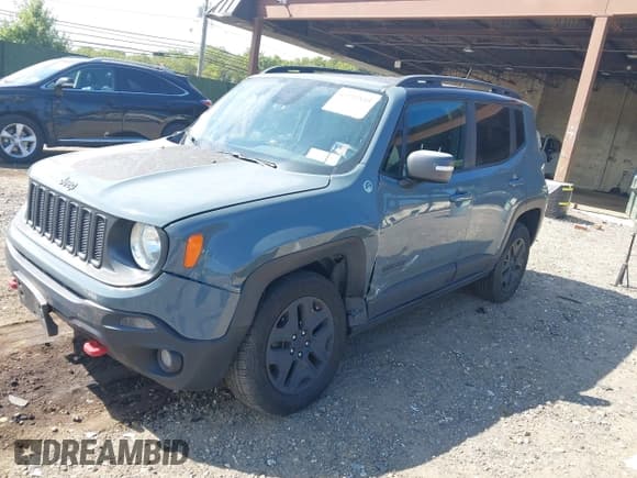 ✅ 2017 Jeep Renegade Trailhawk • VIN: ZACCJBCBXHPE82940 • Lot: 43192840. Listed on IAAI with 112,820 mi. Free auction sales archive from the USA and detailed vehicle history report at DreamBid. Image 2.
