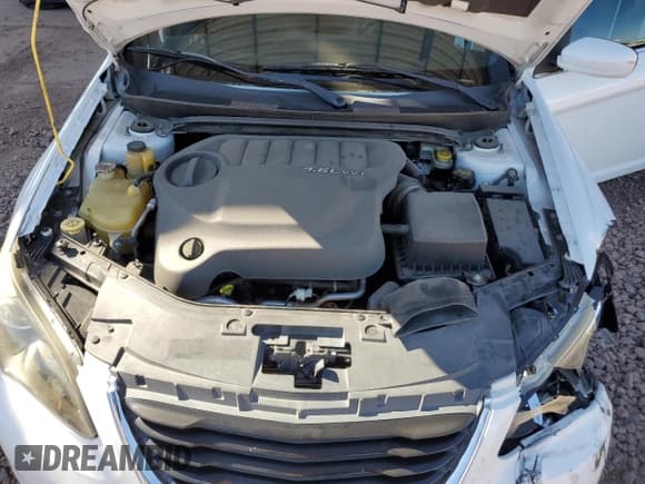 ✅ 2011 Chrysler 200 S • VIN: 1C3BC8FG2BN574841 • Lot: 80540855. Wystawiony na Copart z przebiegiem 190 007 mil. Bezpłatny archiwum sprzedaży aukcyjnych z USA i szczegółowy raport historii pojazdu na DreamBid. Zdjęcie 11.