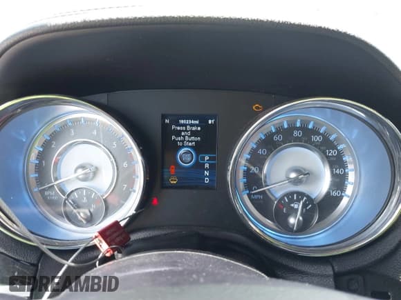 ✅ 2012 Chrysler 300 C • VIN: 2C3CCAET4CH288784 • Lot: 39522457. Listed on IAAI with 185,234 mi. Free auction sales archive from the USA and detailed vehicle history report at DreamBid. Image 7.