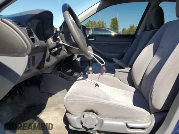 ✅ 2003 Honda Civic LX • VIN: 2HGES155X3H574312 • Лот: 63315205. Опубликован ранее на Copart с пробегом 84 764 миль. Бесплатный доступ к архиву аукционных продаж из США и подробный отчёт об истории автомобиля на DreamBid. Изображение 7.