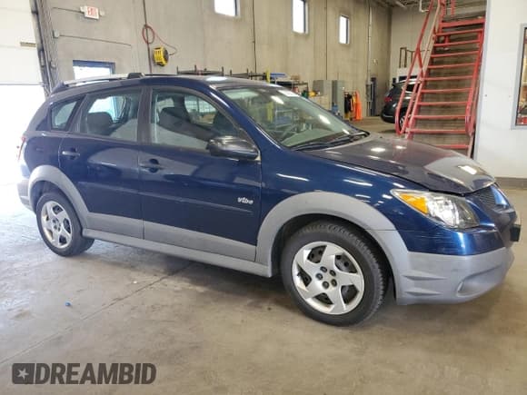 ✅ 2004 Pontiac Vibe • VIN: 5Y2SM62824Z449863 • Lot: 70408245. Wystawiony na Copart z przebiegiem 241 128 mil. Bezpłatny archiwum sprzedaży aukcyjnych z USA i szczegółowy raport historii pojazdu na DreamBid. Zdjęcie 4.