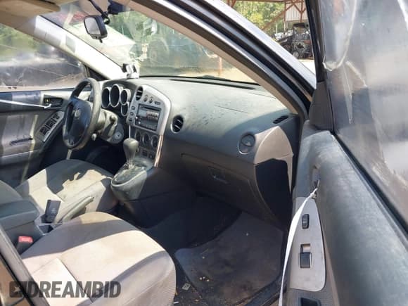 ✅ 2008 Pontiac Vibe • VIN: 5Y2SL658X8Z422740 • Лот: 43145965. Опубликован ранее на IAAI с пробегом 299 669 миль. Бесплатный доступ к архиву аукционных продаж из США и подробный отчёт об истории автомобиля на DreamBid. Изображение 5.