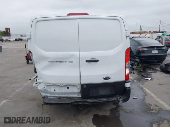 ✅ 2019 Ford Transit • VIN: 1FTYE1YM6KKB78083 • Lot: 42780518. Listed on IAAI with 134,629 mi. Free auction sales archive from the USA and detailed vehicle history report at DreamBid. Image 17.