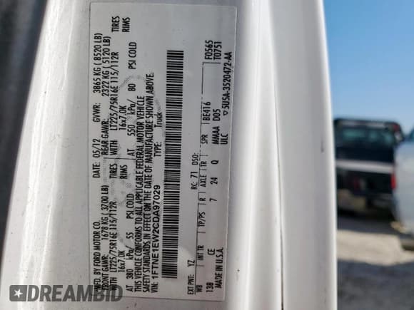 ✅ 2012 Ford Econoline Cargo Commercial • VIN: 1FTNE1EW2CDA97029 • Lot: 65733765. Wystawiony na Copart z przebiegiem 208 793 mil. Bezpłatny archiwum sprzedaży aukcyjnych z USA i szczegółowy raport historii pojazdu na DreamBid. Zdjęcie 13.