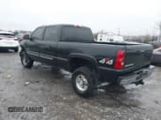 ✅ 2006 Chevrolet Silverado 2500HD LT3 • VIN: 1GCHK23U96F135779 • Lot: 43832475. Wystawiony na IAAI z przebiegiem Nie podano. Bezpłatny archiwum sprzedaży aukcyjnych z USA i szczegółowy raport historii pojazdu na DreamBid. Zdjęcie 3.
