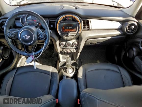 ✅ 2020 MINI Hardtop 4 Door Cooper • VIN: WMWXU7C08L2M07643 • Lot: 93939875. Listed on Copart with 85,321 mi. Free auction sales archive from the USA and detailed vehicle history report at DreamBid. Image 8.