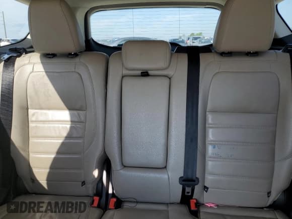 ✅ 2019 Ford Escape Titanium • VIN: 1FMCU0J92KUA87647 • Lot: 63764995. Wystawiony na Copart z przebiegiem 95 682 mil. Bezpłatny archiwum sprzedaży aukcyjnych z USA i szczegółowy raport historii pojazdu na DreamBid. Zdjęcie 10.