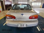 ✅ 2000 Chevrolet Prizm • VIN: 1Y1SK5485YZ403328 • Лот: 70034265. Опубликован ранее на Copart с пробегом 145 348 миль. Бесплатный доступ к архиву аукционных продаж из США и подробный отчёт об истории автомобиля на DreamBid. Изображение 6.