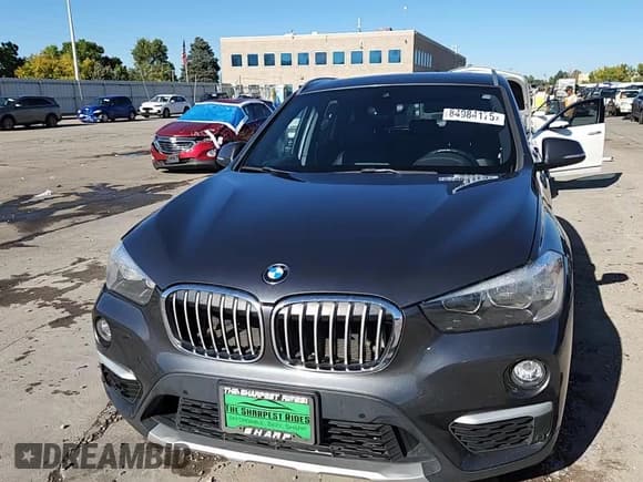 ✅ 2019 BMW X1 sDrive28i • VIN: WBXHU7C57K5L11781 • Lot: 84984175. Wystawiony na Copart z przebiegiem 96 925 mil. Bezpłatny archiwum sprzedaży aukcyjnych z USA i szczegółowy raport historii pojazdu na DreamBid. Zdjęcie 14.