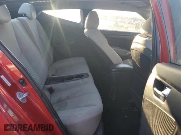 ✅ 2013 Hyundai Veloster w/Gray Int • VIN: KMHTC6AD3DU139042 • Lot: 85722614. Wystawiony na Copart z przebiegiem 133 184 mil. Bezpłatny archiwum sprzedaży aukcyjnych z USA i szczegółowy raport historii pojazdu na DreamBid. Zdjęcie 10.