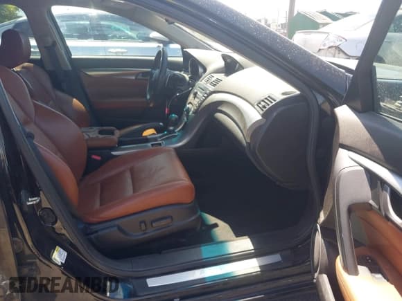 ✅ 2010 Acura TL • VIN: 19UUA9F23AA006089 • Лот: 42805844. Опубликован ранее на IAAI с пробегом 131 388 миль. Бесплатный доступ к архиву аукционных продаж из США и подробный отчёт об истории автомобиля на DreamBid. Изображение 5.