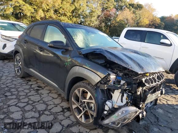 2022 Hyundai Kona Limited z VIN KM8K53A31NU926553, wystawiony jako Copart lot #65083962 z przebiegiem 3 614 mil mil oraz . Historia ofert i sprzedaży dostępna na DreamBid. Obrazek 1.