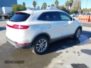 ✅ 2017 Lincoln MKC Select • VIN: 5LMCJ2C98HUL33379 • Lot: 43775018. Listed on IAAI with 79,297 mi. Free auction sales archive from the USA and detailed vehicle history report at DreamBid. Image 4.