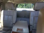 ✅ 2008 Lincoln Navigator • VIN: 5LMFU28578LJ21864 • Lot: 70296315. Wystawiony na Copart z przebiegiem 254 039 mil. Bezpłatny archiwum sprzedaży aukcyjnych z USA i szczegółowy raport historii pojazdu na DreamBid. Zdjęcie 10.