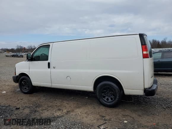 ✅ 2009 Chevrolet Express Cargo • VIN: 1GCFG15X391111893 • Lot: 49842715. Listed on Copart with 260,105 mi. Free auction sales archive from the USA and detailed vehicle history report at DreamBid. Image 2.