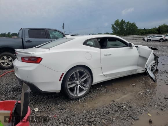 ✅ 2017 Chevrolet Camaro 2LT • VIN: 1G1FD1RSXH0116304 • Lot: 55969415. Listed on Copart with 24,164 mi. Free auction sales archive from the USA and detailed vehicle history report at DreamBid. Image 3.