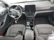 ✅ 2020 Hyundai Ioniq SE • VIN: KMHC75LJ1LU072280 • Lot: 83190624. Wystawiony na Copart z przebiegiem 110 377 mil. Bezpłatny archiwum sprzedaży aukcyjnych z USA i szczegółowy raport historii pojazdu na DreamBid. Zdjęcie 8.